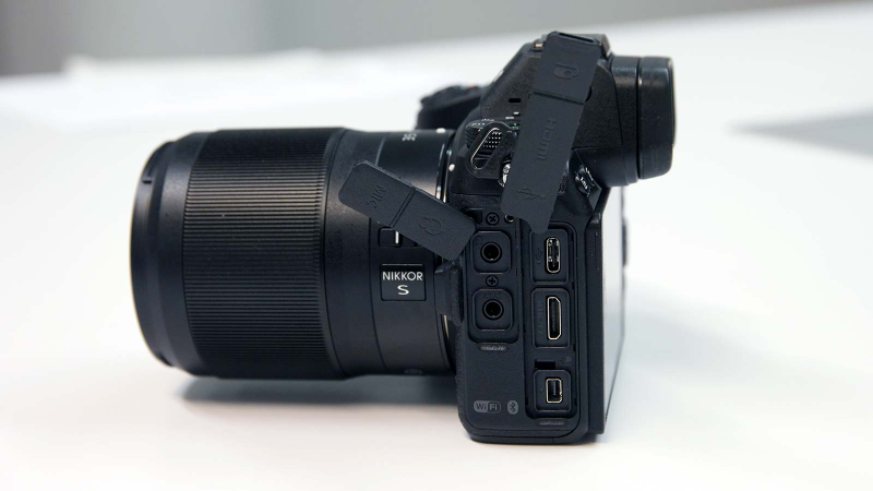 Mic in and out jacks, HDMI, mini DisplayPort, and USB-C.
